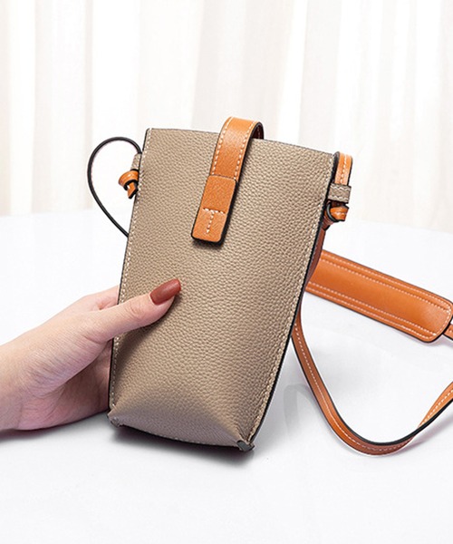 florist（フローリスト）の「【本革】配色ミックスのレザースマホポーチ/ポシェット/ショルダーバッグ（ショルダーバッグ・レディース・ライトブルー/ブラック/ベージュ/ブラックミックス/キャメル・FREE）」の13枚目の写真