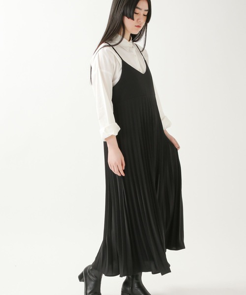 ALAND(エーランド)の「3.3Field Trip/プリーツノースリーブワンピース 2275880(ワンピース・レディース・ブラック/グリーン/ラベンダー・FREE)」の2枚目の写真