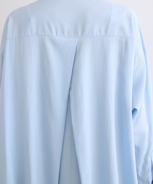 INDIVI（インディヴィ）の「【ビタミンE配合素材〈再生繊維(セルロース)〉/UVケア】セミオーバーブラウス（シャツ/ブラウス・レディース・ブラック/サックスブルー/ホワイト・38）」の9枚目の写真