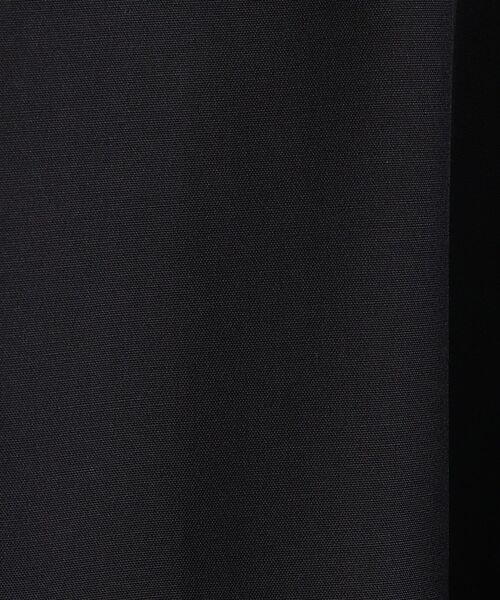 INDIVI（インディヴィ）の「【ビタミンE配合素材〈再生繊維(セルロース)〉/UVケア】セミオーバーブラウス（シャツ/ブラウス・レディース・ブラック/サックスブルー/ホワイト・38）」の20枚目の写真