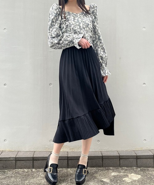 titty&Co. PETIT(ティティアンドコープティ)の「【titty&Co.PETIT】イレヘムプリーツスカート(スカート・レディース・ホワイト/ブラック・FREE)」の17枚目の写真