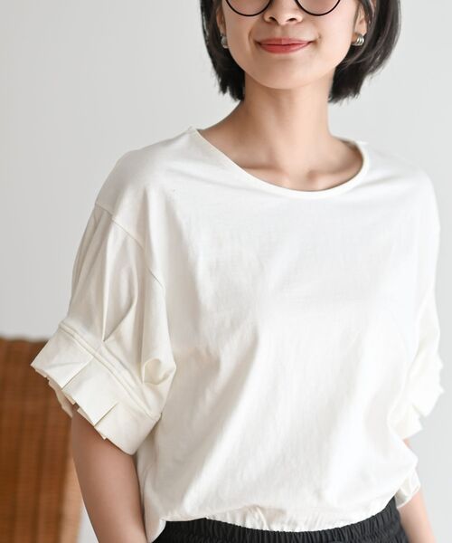 rps(アールピーエス)の「タックスリーブTシャツ(Tシャツ/カットソー・レディース・チャコールグレー/ブラック/オフホワイト/グレイッシュベージュ/グリーン・M/フリー)」の12枚目の写真