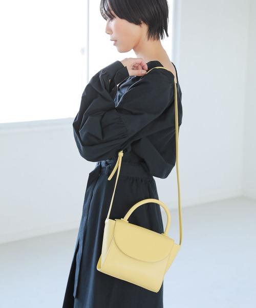 LAKOLE（ラコレ）の「2WAYミニハンドバッグ / 272810（ハンドバッグ・レディース・ブラック/イエロー・FREE）」の2枚目の写真