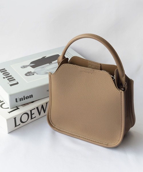 me+em select（ミームセレクト）の「【 2 way ショルダーストラップ付属 】フェイクレザーモダンスクエアワンハンドルバッグ（ハンドバッグ・レディース・モカ/ベージュ/ブラウン/ブラック・FREE）」の20枚目の写真