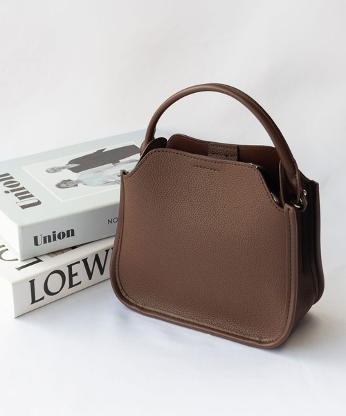 me+em select（ミームセレクト）の「【 2 way ショルダーストラップ付属 】フェイクレザーモダンスクエアワンハンドルバッグ（ハンドバッグ・レディース・モカ/ベージュ/ブラウン/ブラック・FREE）」の21枚目の写真