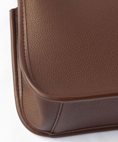 me+em select（ミームセレクト）の「【 2 way ショルダーストラップ付属 】フェイクレザーモダンスクエアワンハンドルバッグ（ハンドバッグ・レディース・モカ/ベージュ/ブラウン/ブラック・FREE）」の22枚目の写真
