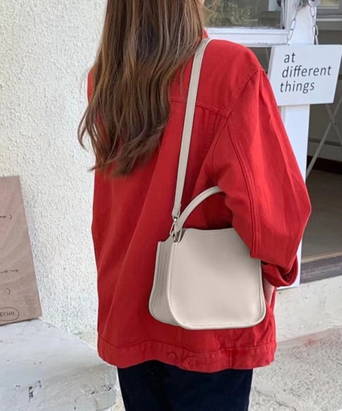 me+em select（ミームセレクト）の「【 2 way ショルダーストラップ付属 】フェイクレザーモダンスクエアワンハンドルバッグ（ハンドバッグ・レディース・モカ/ベージュ/ブラウン/ブラック・FREE）」の15枚目の写真