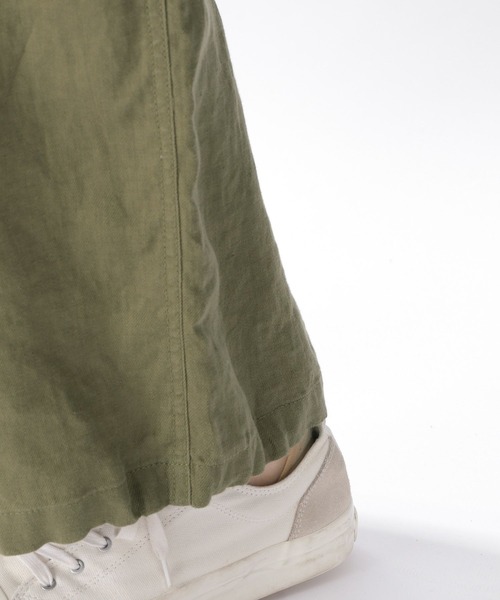 niko and（ニコアンド）の「リネンツイルリメイク風サロペット