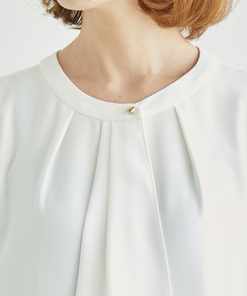 ROPE' PICNIC（ロペピクニック）の「【WEB限定カラー:ベージュ,ピンク】ボウタイフウタックハーフスリーブ（シャツ/ブラウス・レディース・チャコールグレー/ホワイト/ベージュ/ネイビー/ラベンダー/ピンク・38）」の14枚目の写真