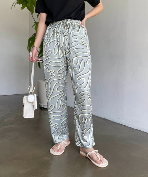 CAPRICIEUX LE'MAGE（カプリシューレマージュ）の「ART柄イージーパンツ（その他パンツ・レディース・ブラック/グリーン・FREE）」の6枚目の写真