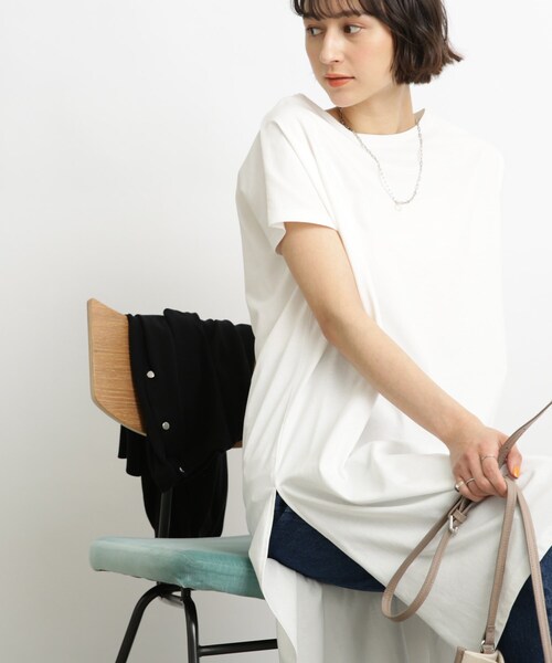 SHOO・LA・RUE(シューラルー)の「◆【接触冷感/洗濯機可】スリット タックスリーブワンピース(ワンピース・レディース・ホワイト系/ブラック/オリーブ/ピンク系/ブルー・02/03)」の2枚目の写真