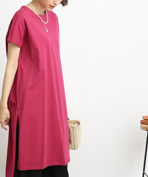 SHOO・LA・RUE(シューラルー)の「◆【接触冷感/洗濯機可】スリット タックスリーブワンピース(ワンピース・レディース・ホワイト系/ブラック/オリーブ/ピンク系/ブルー・02/03)」の5枚目の写真