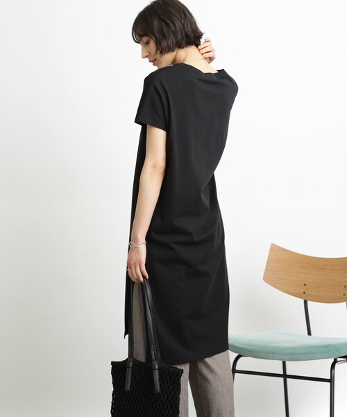 SHOO・LA・RUE(シューラルー)の「◆【接触冷感/洗濯機可】スリット タックスリーブワンピース(ワンピース・レディース・ホワイト系/ブラック/オリーブ/ピンク系/ブルー・02/03)」の15枚目の写真