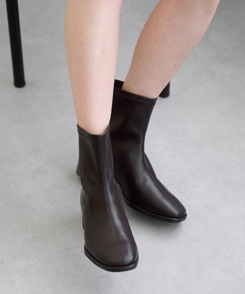COLONY 2139(コロニートゥーワンスリーナイン)の「ストレッチショートブーツ(ブーツ・レディース・ブラック/ブラウン/アイボリー・SMALL/MEDIUM/LARGE)」の13枚目の写真