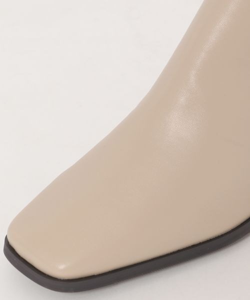 mysty woman(ミスティウーマン)の「レディライクロングブーツ 122775(ブーツ・レディース・ブラック/ブラウン/グレイッシュベージュ・MEDIUM/LARGE)」の6枚目の写真