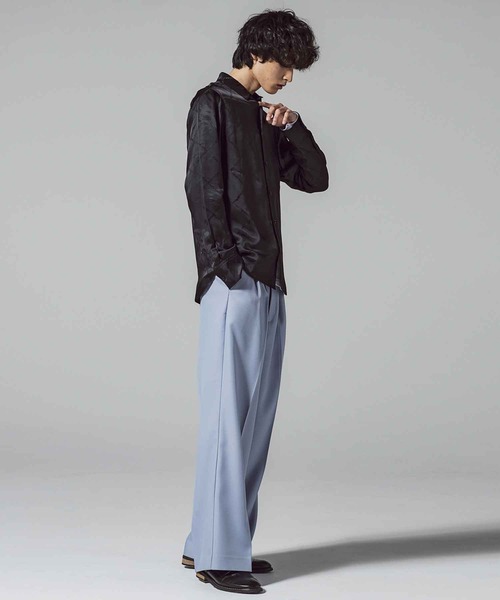 VIKTOR&ROLF(ヴィクター&ロルフ)の「VIKTOR&ROLF(ヴィクター&ロルフ)クロスロゴシャツ/FRILLED LONGSLEEVE(シャツ/ブラウス・メンズ・ブラック・46/48/50)」の16枚目の写真