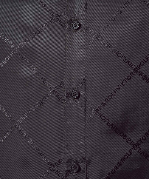 VIKTOR&ROLF(ヴィクター&ロルフ)の「VIKTOR&ROLF(ヴィクター&ロルフ)クロスロゴシャツ/FRILLED LONGSLEEVE(シャツ/ブラウス・メンズ・ブラック・46/48/50)」の15枚目の写真