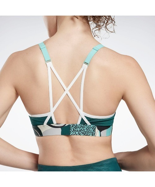 Reebok(リーボック)の「ラックス パフォーム グラフィック ストラッピー ブラ / Lux Perform Graphic Strappy Bra(スポーツブラ・レディース・ブルー系その他/ブルー/ブラック・SMALL/MEDIUM/LARGE/X-LARGE/X-SMALL)」の10枚目の写真