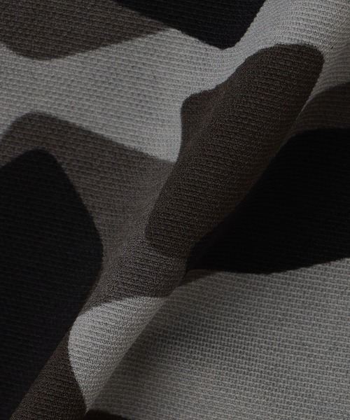 BRIEFING（ブリーフィング）の「【ブリーフィングゴルフ】MENS CAMO PRINT POLO/メンズカモプリントポロ（ポロシャツ・メンズ・ホワイト/ネイビー/ブラック/オリーブ・XL/L/M/S）」の13枚目の写真