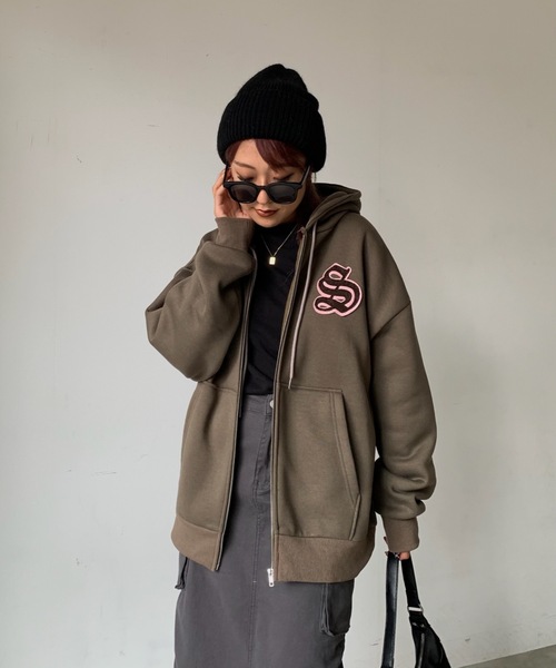 SHAGGIE(シャギー)の「裏起毛サガラ刺繍フロントZIPパーカー(パーカー・レディース・グレー/ブラック/カーキ/ブラウン・FREE)」の11枚目の写真