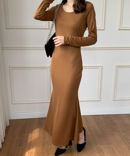 ECLIN（エクラン）の「マキシ丈マーメイドロングワンピース（ワンピース・レディース・ブラック/ブラウン/グリーン・S/M）」の7枚目の写真