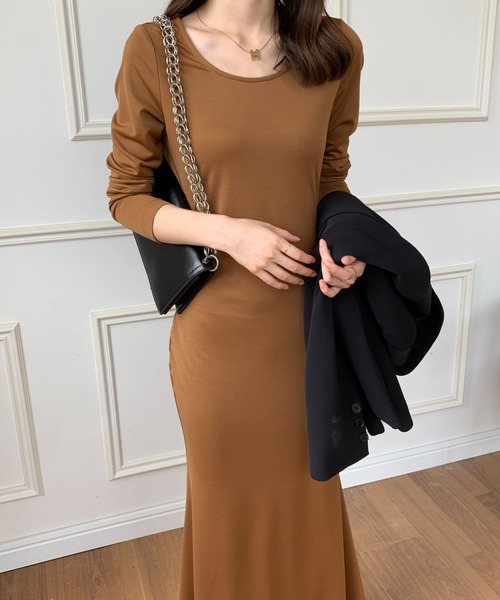 ECLIN（エクラン）の「マキシ丈マーメイドロングワンピース（ワンピース・レディース・ブラック/ブラウン/グリーン・S/M）」の15枚目の写真