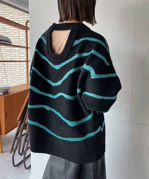 PAGEBOY（ページボーイ）の「バックオープンマーブル柄ニット（ニット/セーター・レディース・ブラック/パープル/オフホワイト・FREE）」の12枚目の写真