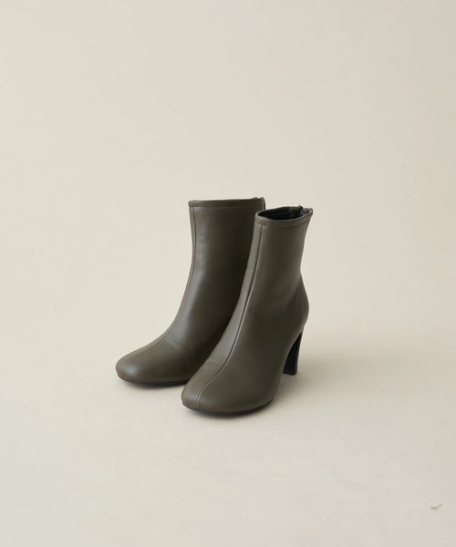 ORiental TRaffic（オリエンタルトラフィック）の「ORiental Traffic オブリークトゥブーツ（ブーツ・レディース・ベージュ/ブラック/カーキ/イエロー・S/LL/M/L）」の4枚目の写真