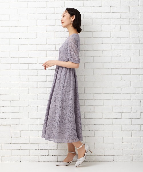 AIMER（エメ）の「【WEB限定】袖付きVネックレースパーティードレス