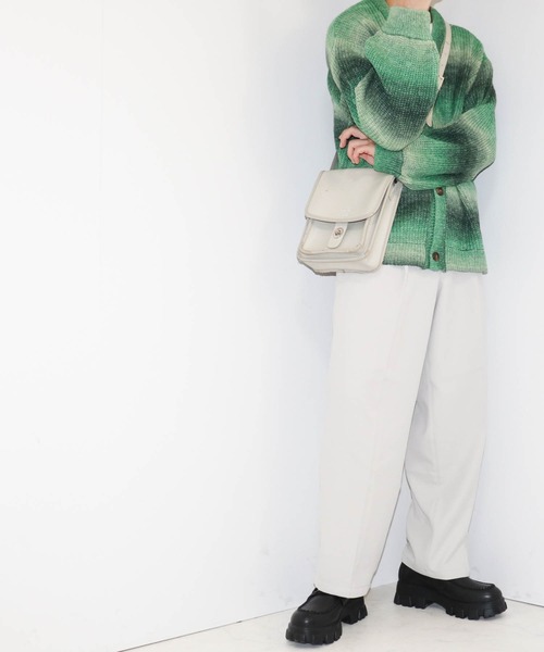 Ritzy（リッツィー）の「グラデーションボーダーボリューム袖カーディガン レディース メンズ（カーディガン/ボレロ・メンズ・グリーン/レインボー/ベージュ/ブラック・LARGE/X-LARGE/MEDIUM）」の15枚目の写真