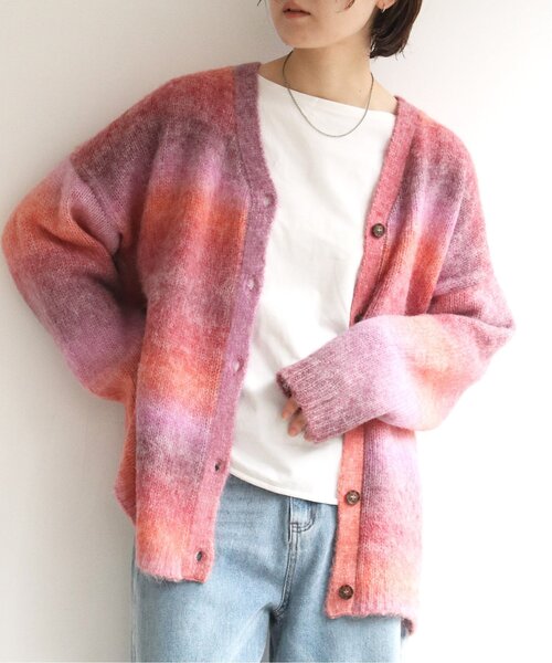 notch.（ノッチ）の「グラデーションニットカーディガン（カーディガン/ボレロ・レディース・パープル/ピンク・M）」の2枚目の写真