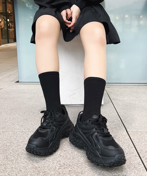 Figments（フィグメンツ）の「UGLYソールスニーカー（スニーカー・レディース・ブラック・SMALL/MEDIUM）」の4枚目の写真