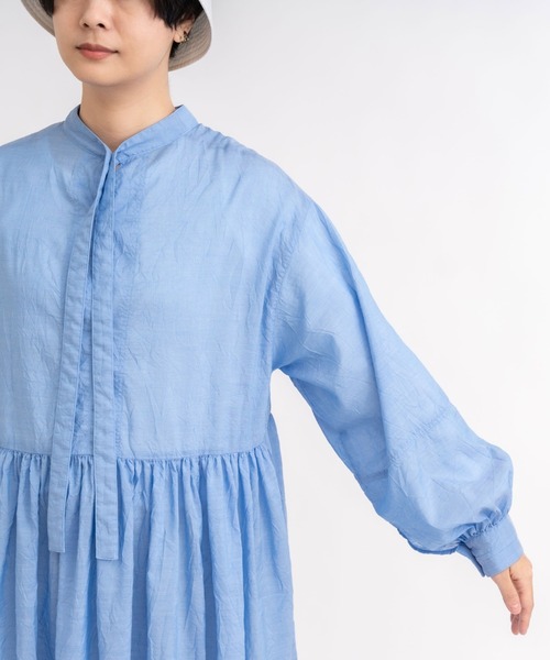 yuni キャッチワッシャー 2WAYギャザー ぺプラム ブラウス サックス NEW】キャッワッシャー2WAYギャザーカラーショートブラウス