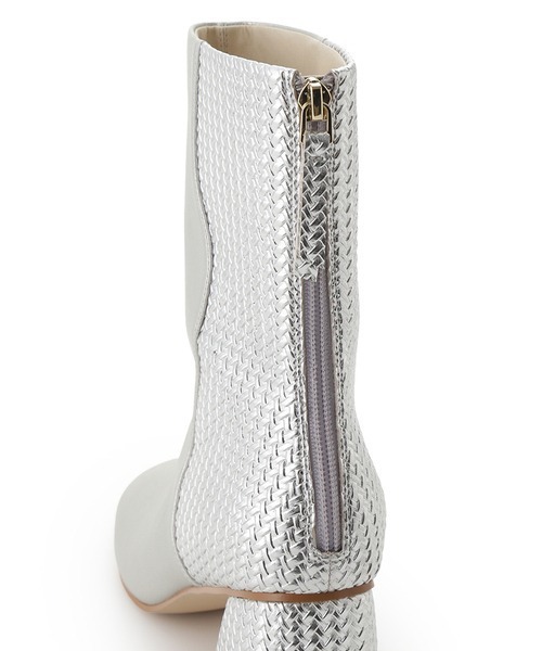 FURFUR（ファーファー）の「異素材コンビショートブーツ（ブーツ・レディース・ブラック/ベージュ/シルバー・36/37/38）」の20枚目の写真