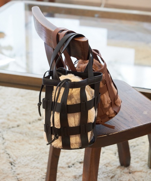 soeur（スール）の「SOEUR/カゴメッシュファートートBAG（トートバッグ・レディース・ブラック/ブラウン・フリー）」の4枚目の写真