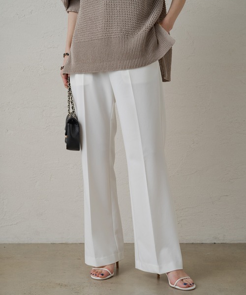 LOUNGEDRESS(ラウンジドレス)の「フレアスラックス(スラックス・レディース・オフホワイト/ネイビー・SMALL/MEDIUM)」の2枚目の写真