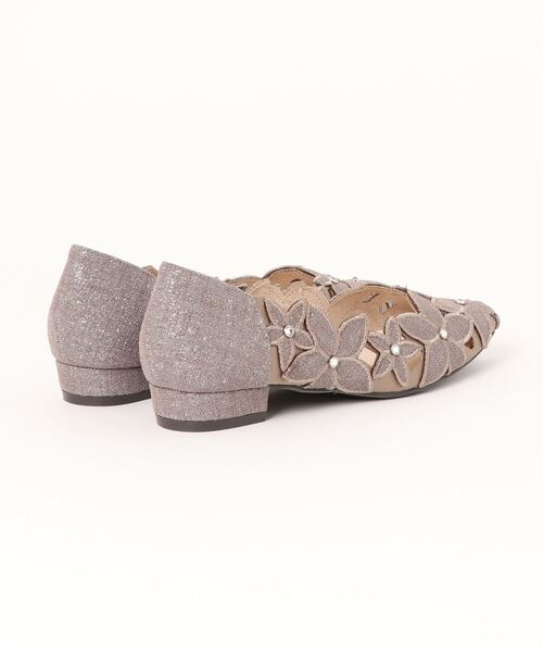 Bridget Birkin(ブリジットバーキン)の「【Bridget Birkin】フラワーカットワークラメパンプス(531023)(パンプス・レディース・ブラウン/ライトブルー/アイボリー/ブラック/ベージュ・22.5/23/23.5/24/24.5)」の13枚目の写真