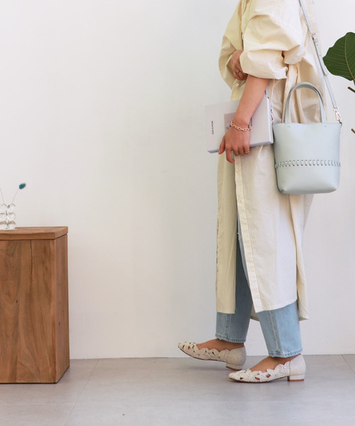Bridget Birkin(ブリジットバーキン)の「【Bridget Birkin】フラワーカットワークラメパンプス(531023)(パンプス・レディース・ブラウン/ライトブルー/アイボリー/ブラック/ベージュ・22.5/23/23.5/24/24.5)」の17枚目の写真