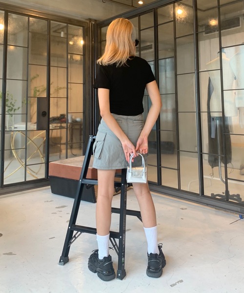 SHAGGIE(シャギー)の「カットアウトフロントプリントショート丈Tシャツ(Tシャツ/カットソー・レディース・ブラック/グレー/ホワイト・FREE)」の7枚目の写真
