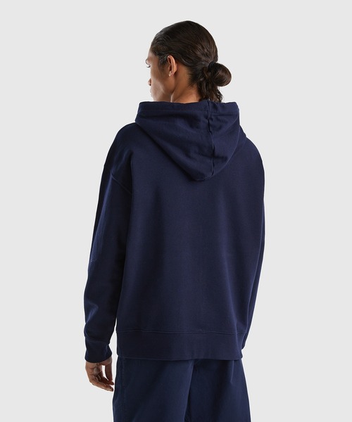 BENETTON (UNITED COLORS OF BENETTON)(ベネトンユナイテッドカラーズオブベネトン)の「ロゴマーク付きジップアップスウェットパーカー(パーカー・メンズ・ネイビー/グレー・SMALL/MEDIUM/LARGE/X-SMALL)」の3枚目の写真