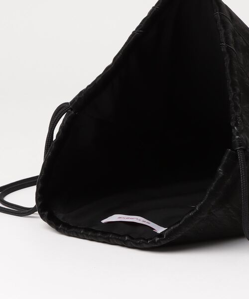 SETUPEXE（セットアップイーエックスイー）の「【SETUP‐EXE / セットアップエグゼ】Wrinkle leather star stud Gym sack / フェイクレザー ナップサック（バックパック/リュック・レディース・オフホワイト/ブラック・ONE SIZE）」の5枚目の写真
