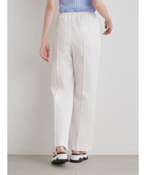 emmi（エミ）の「【emmi atelier】ピンタックウエストゴムパンツ（その他パンツ・レディース・ライトブラウン/ブラック/オフホワイト・0/1）」の5枚目の写真