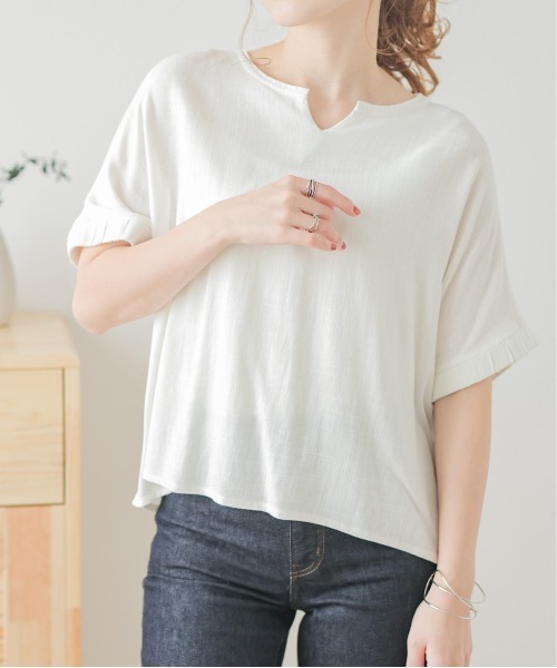 AMELY(エミリー)の「ギャザースリーブプルオーバー(その他トップス・レディース・イエロー/ホワイト/ピンク/ナチュラル・フリー)」の5枚目の写真