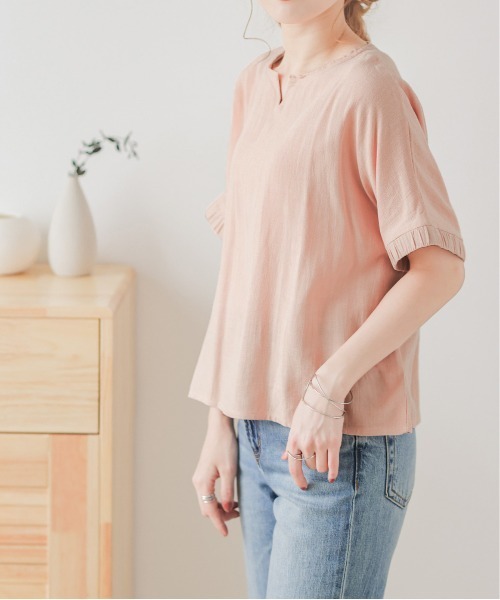 AMELY(エミリー)の「ギャザースリーブプルオーバー(その他トップス・レディース・イエロー/ホワイト/ピンク/ナチュラル・フリー)」の19枚目の写真