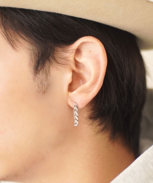 dictionary(ディクショナリー)の「ストリート スタイル ピアス 【 DICTIONARY / ディクショナリー 】(ピアス(両耳用)・レディース・A/B/C/D/F/G/H/I/J/K/L/M/O・FREE)」の3枚目の写真