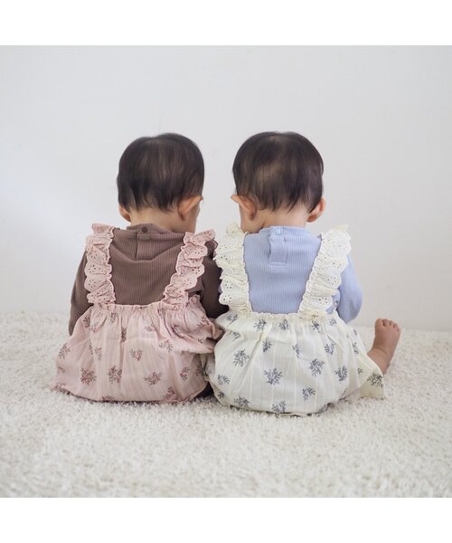 apres les cours（アプレレクール）の「フリル花柄ビスチェカバーオール（ロンパース・キッズ・ピンク/ブルー・70/80）」の6枚目の写真