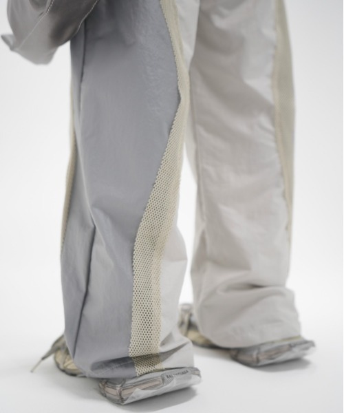 XU（エックスユー）の「ストリートファッション XU エックスユー mesh track pants トラックパンツ ナイロンパンツ ラインパンツ ジョガーパンツ カーゴパンツ テック系（カーゴパンツ・メンズ・ライトグレー・ONE SIZE）」の13枚目の写真