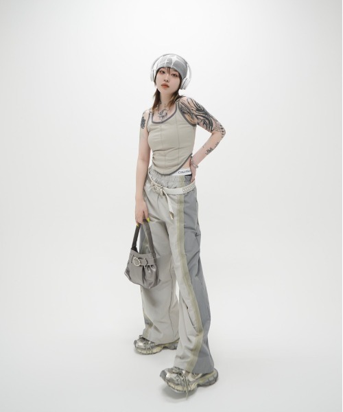 XU（エックスユー）の「ストリートファッション XU エックスユー mesh track pants トラックパンツ ナイロンパンツ ラインパンツ ジョガーパンツ カーゴパンツ テック系（カーゴパンツ・メンズ・ライトグレー・ONE SIZE）」の17枚目の写真