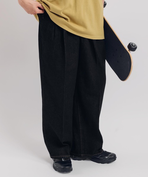 MUHET（ミュエータ）の「センタープレスデニムパンツ（デニムパンツ・レディース・ブラック/インディゴブルー/ダークブルー・MEDIUM/SMALL/X-LARGE）」の2枚目の写真