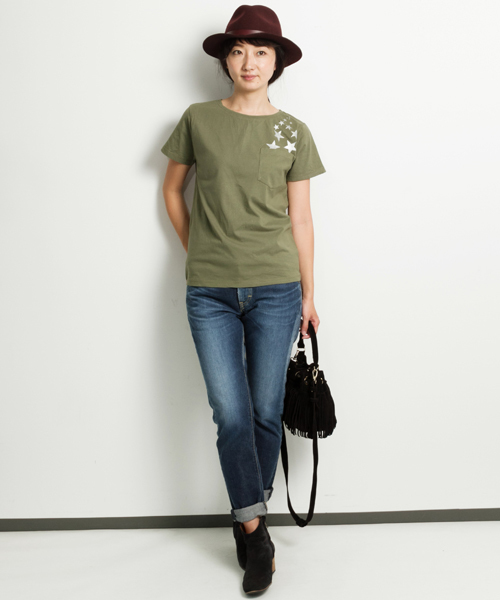 AMERICAN RAG CIE（アメリカンラグシー）の「AMERICAN RAG CIEオーガニックコットンプリントTシャツ【スター】/208-AHW-HDF01（Tシャツ/カットソー・レディース・ホワイト/オリーブ・FREE）」の4枚目の写真